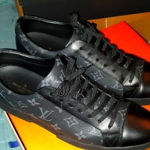 Mens Louis Vuitton Sneakers